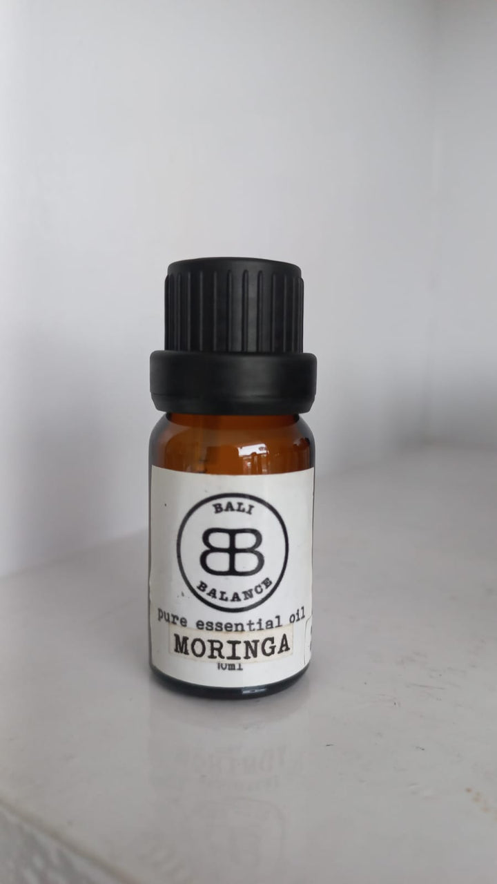 PURE ESSENTIALS OIL MORINGA