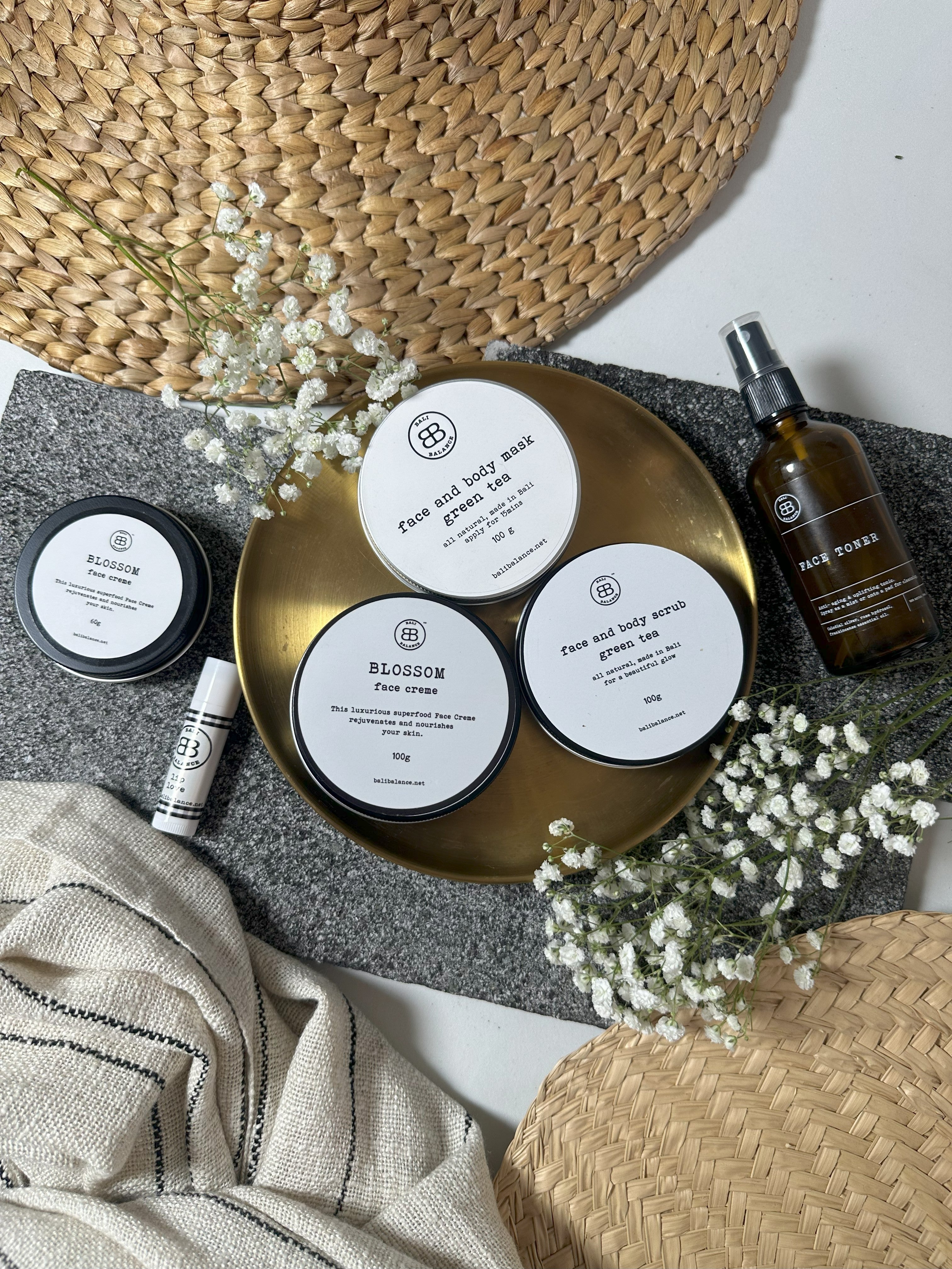 FACE AND BODY SCRUB GREEN TEA – Bali Balance